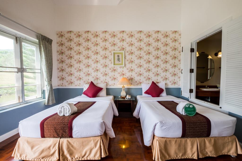 Brookside Valley Resort Rayong Exterior photo
