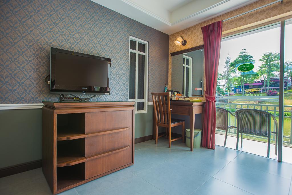 Brookside Valley Resort Rayong Exterior photo